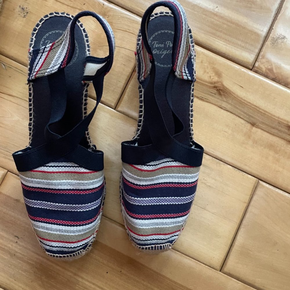 navy tan red white wedge shoes